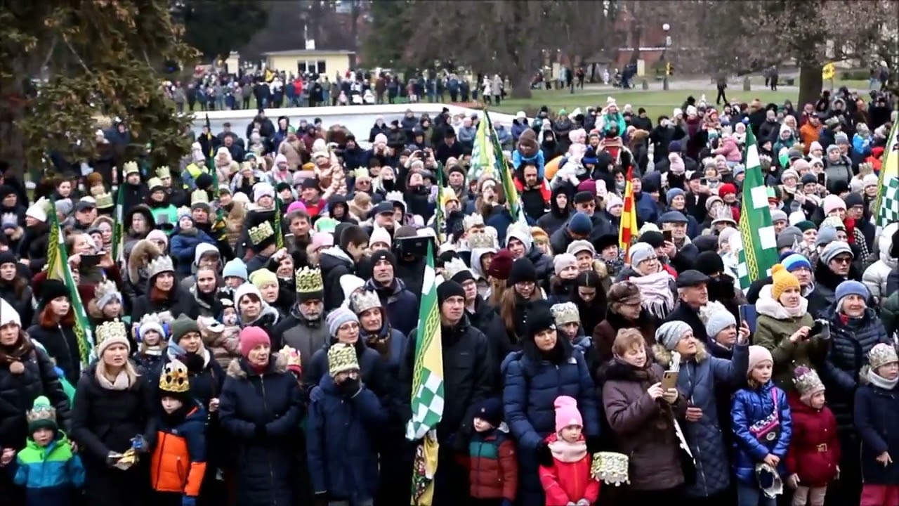Orszak Trzech Króli w Puławach - 2025. Barwny korowód przeszedł ulicami miasta