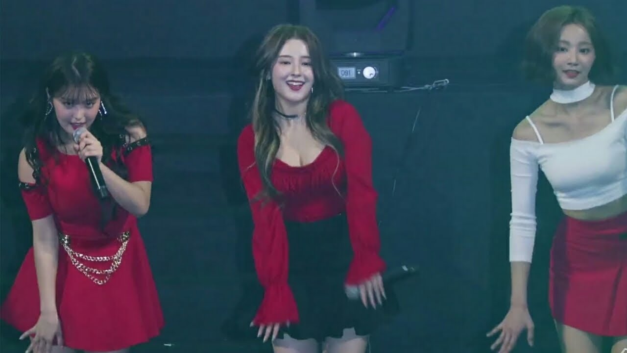 190504 Momoland - I'm So Hot - Nancy fancam