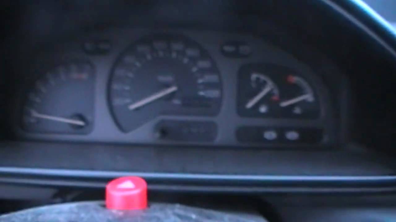 Cold start Ford Fiesta 1.1 Ghia (1990) and drive