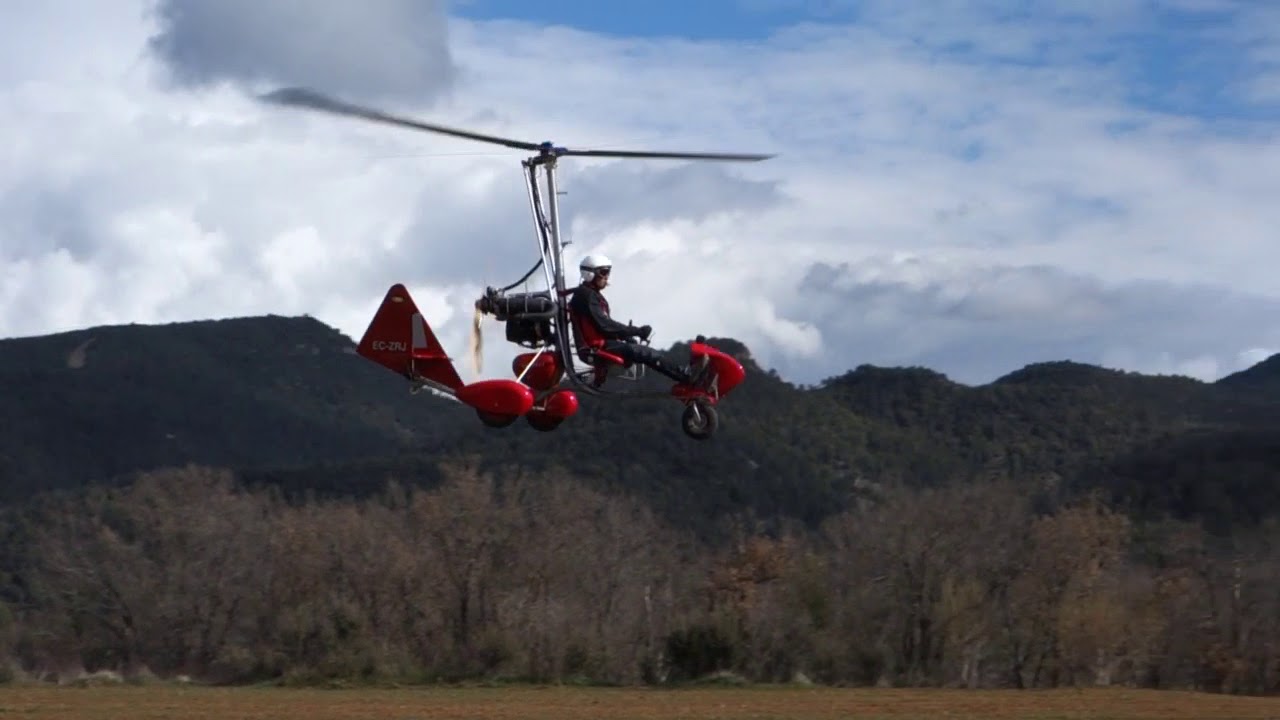 Volando el Girabet Classic en Coscojuela de Sobrarbe.