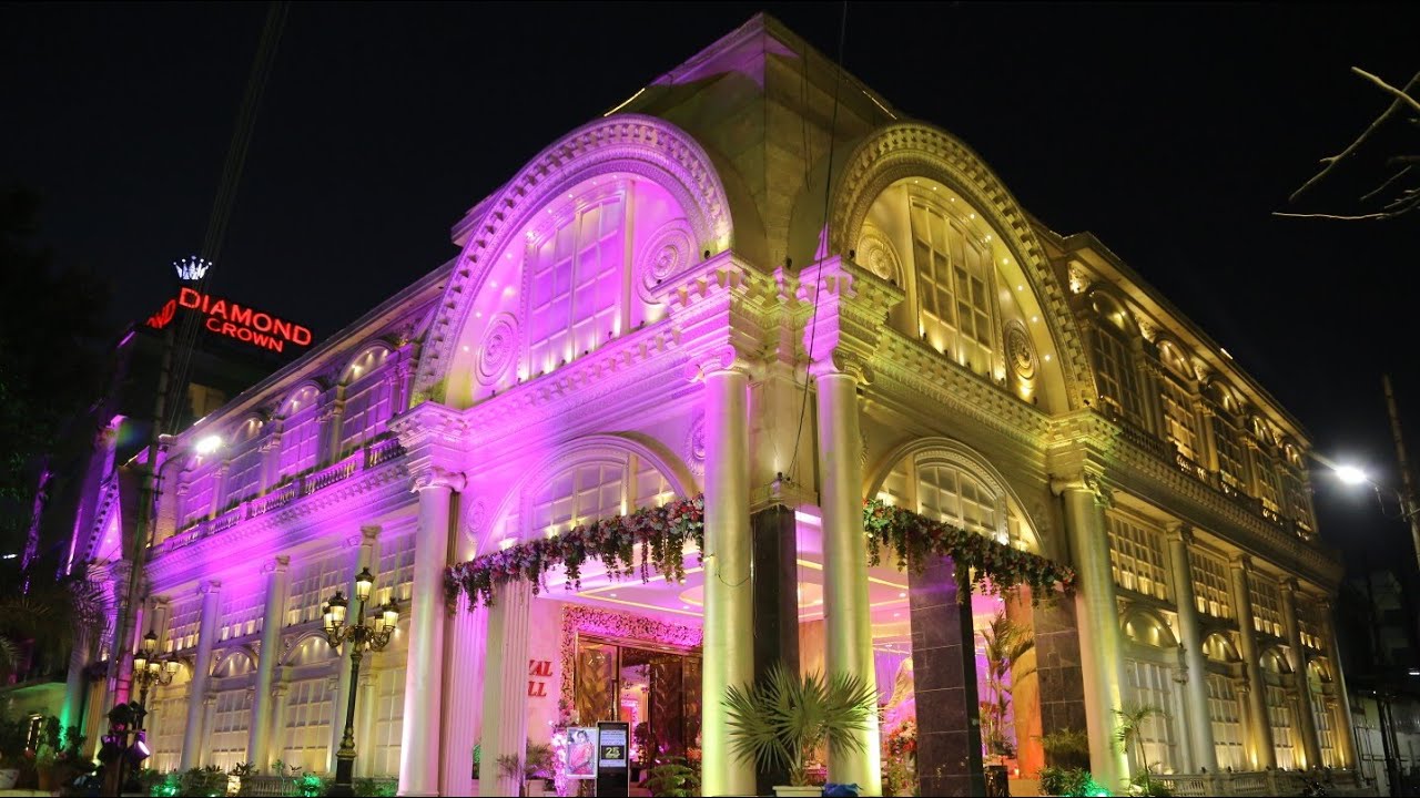 Diamond crown Banquet , golden & silver hall( A unit of Bobby Tikki wala)