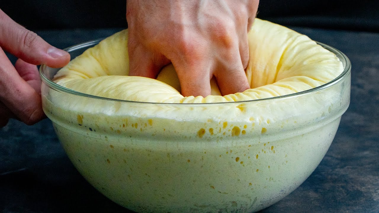 The leavened dough that I love! I use it to prepare the softest and fluffiest buns| Appetizing.tv