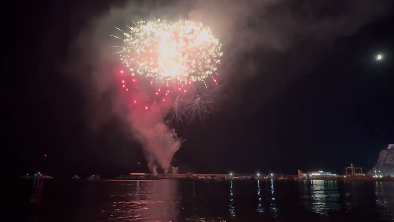 Gran castillo de fuegos artificiales piromusicales de Águilas (Murcia) 14 de agosto 2024