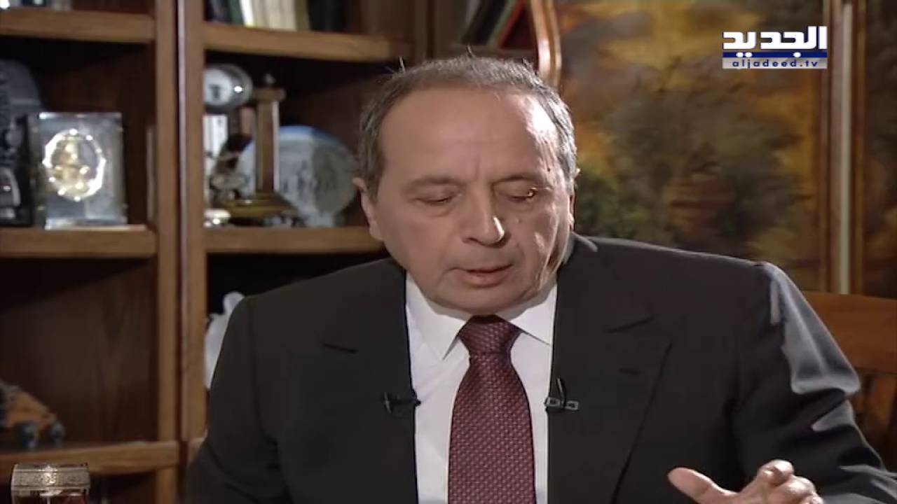 جميل السيد يكشف رسالة بخط جعجع.. للإطاحة بعون!