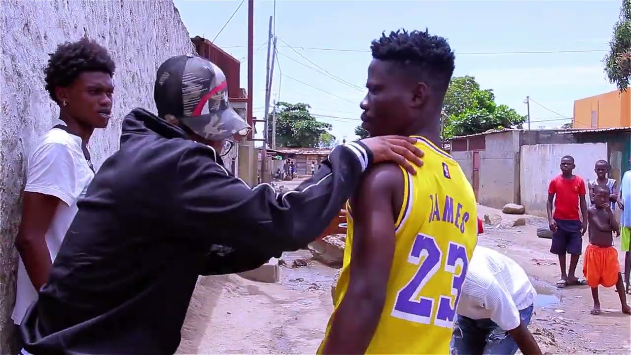 Terramoto do kuduro  - Tira mão do Langa  (Official Video)