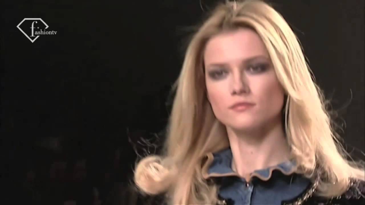 Kasia Struss Runway Moments