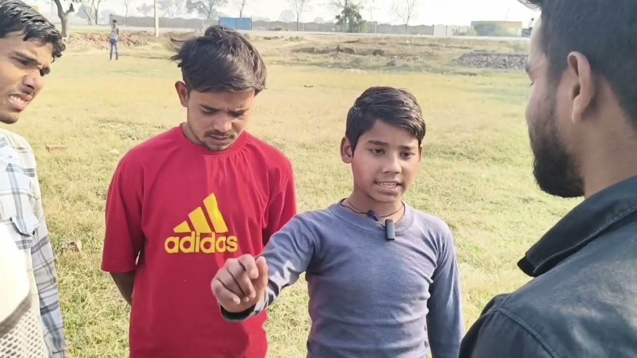 Sonu ke bhai Adnan Ne ladki ki gand per hath maar Diya #videi#long#