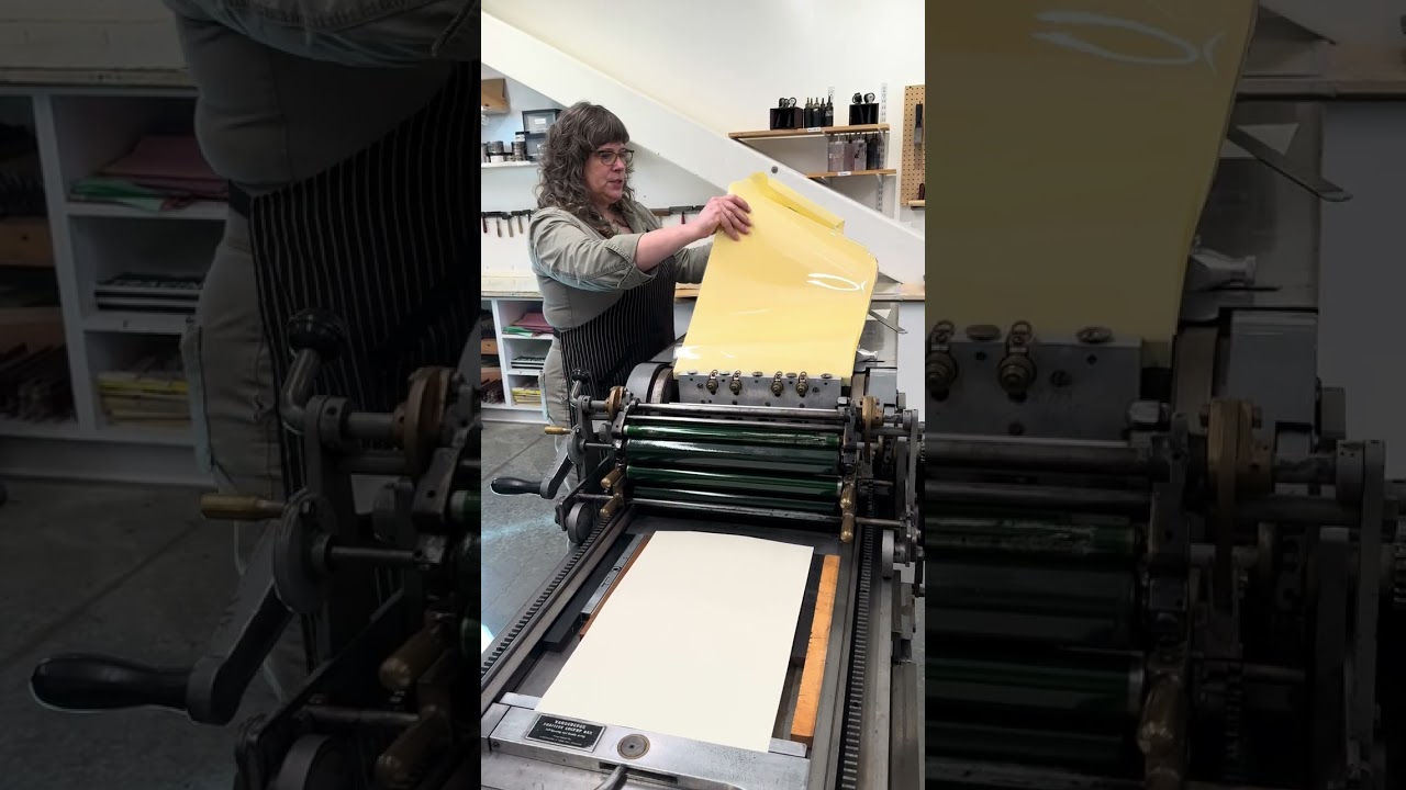 Vandercook 3 Press Demo: Changing the cylinder packing