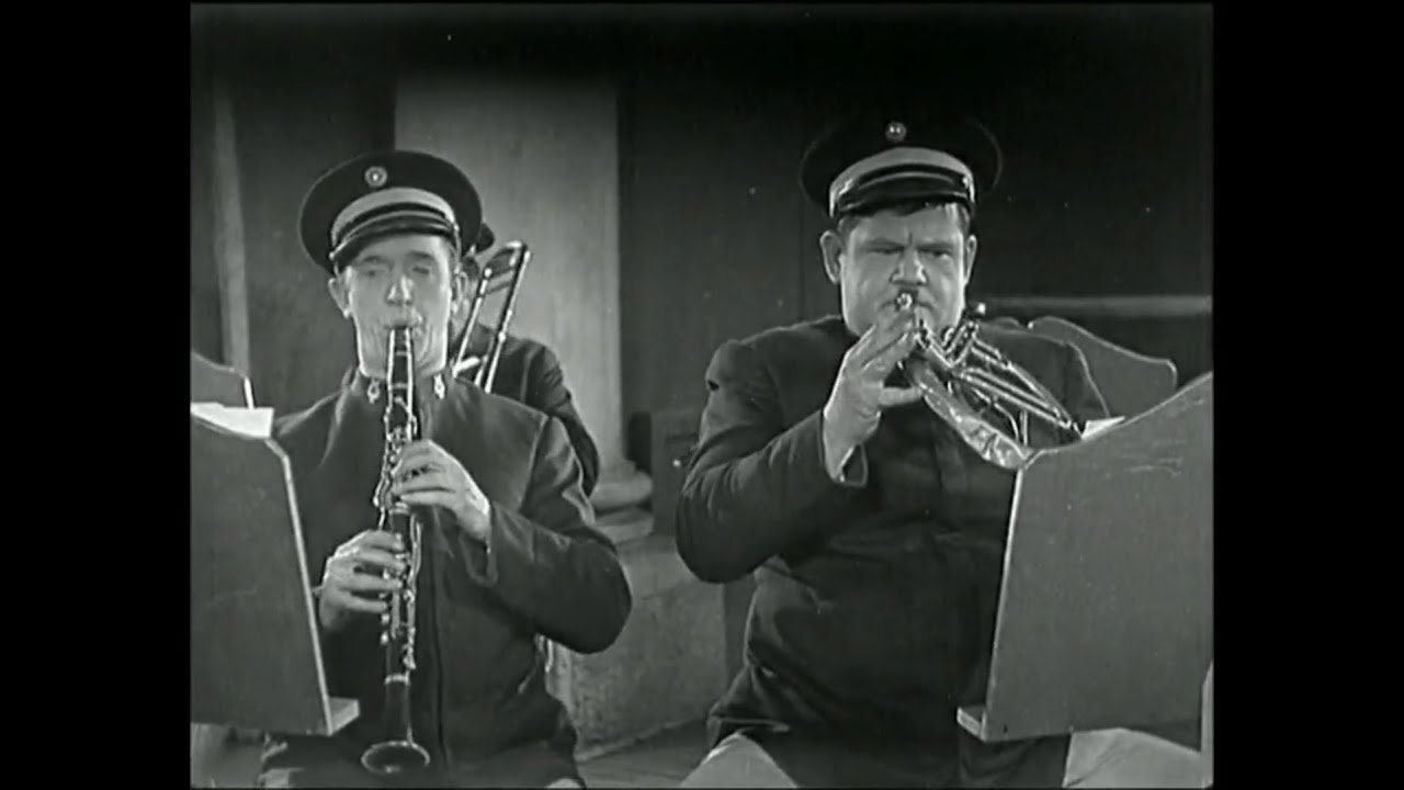 13. Zwei Herren Dick & Doof - Der beleidigte Bläser Restauriert by Laurel & Hardy TV