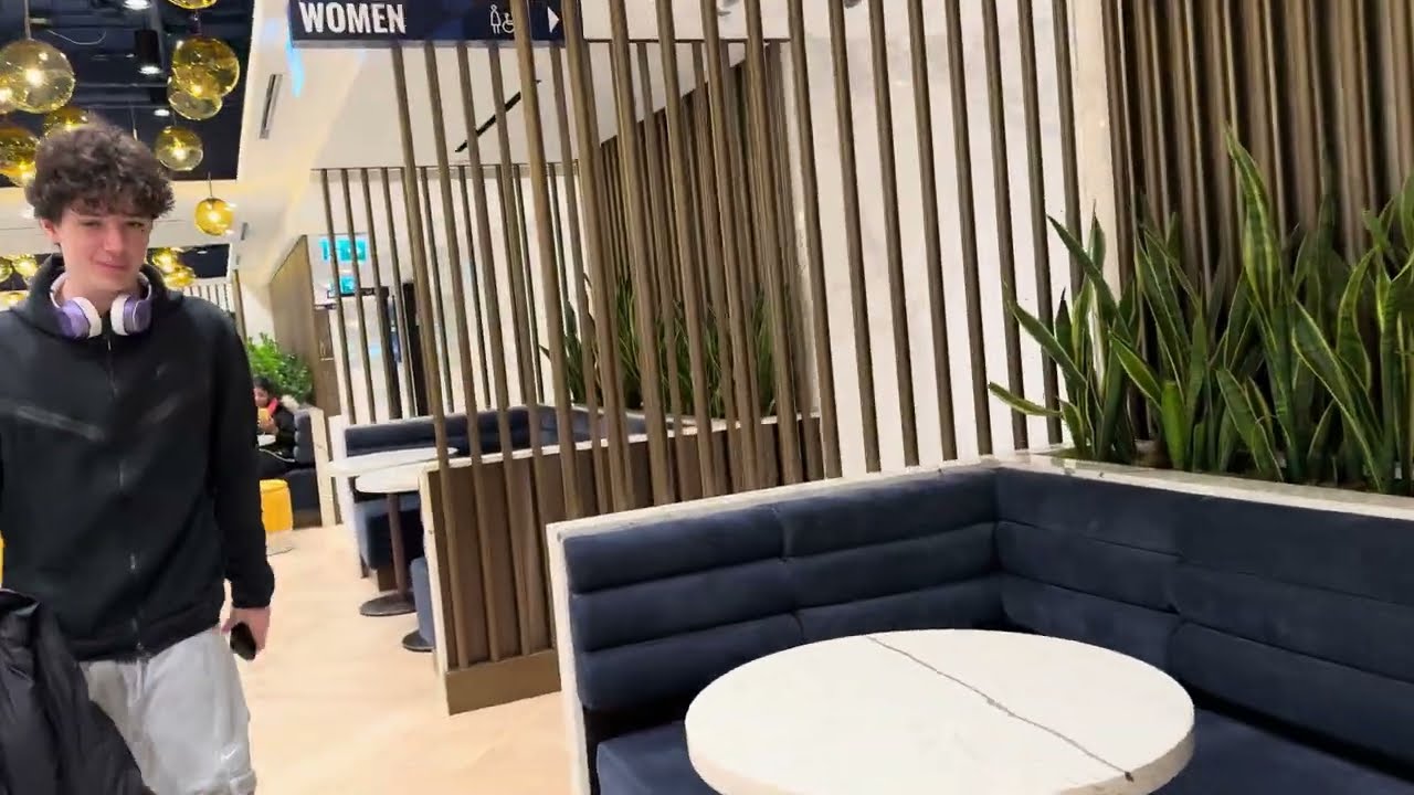 Walk Around of the Renovated Food Court at Yonge and Eglinton