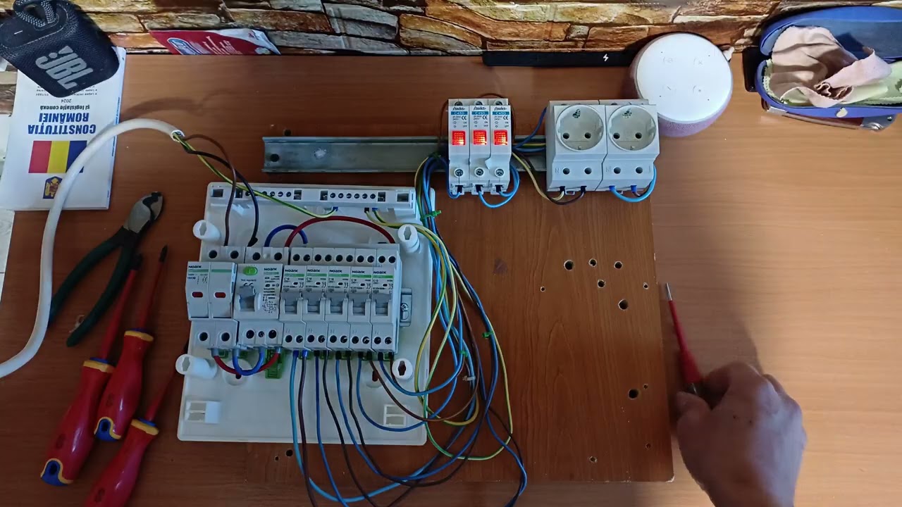 Diferențiala a sărit? Iată cum izolezi un defect FĂRĂ electrician (Avantajul 1P+N)