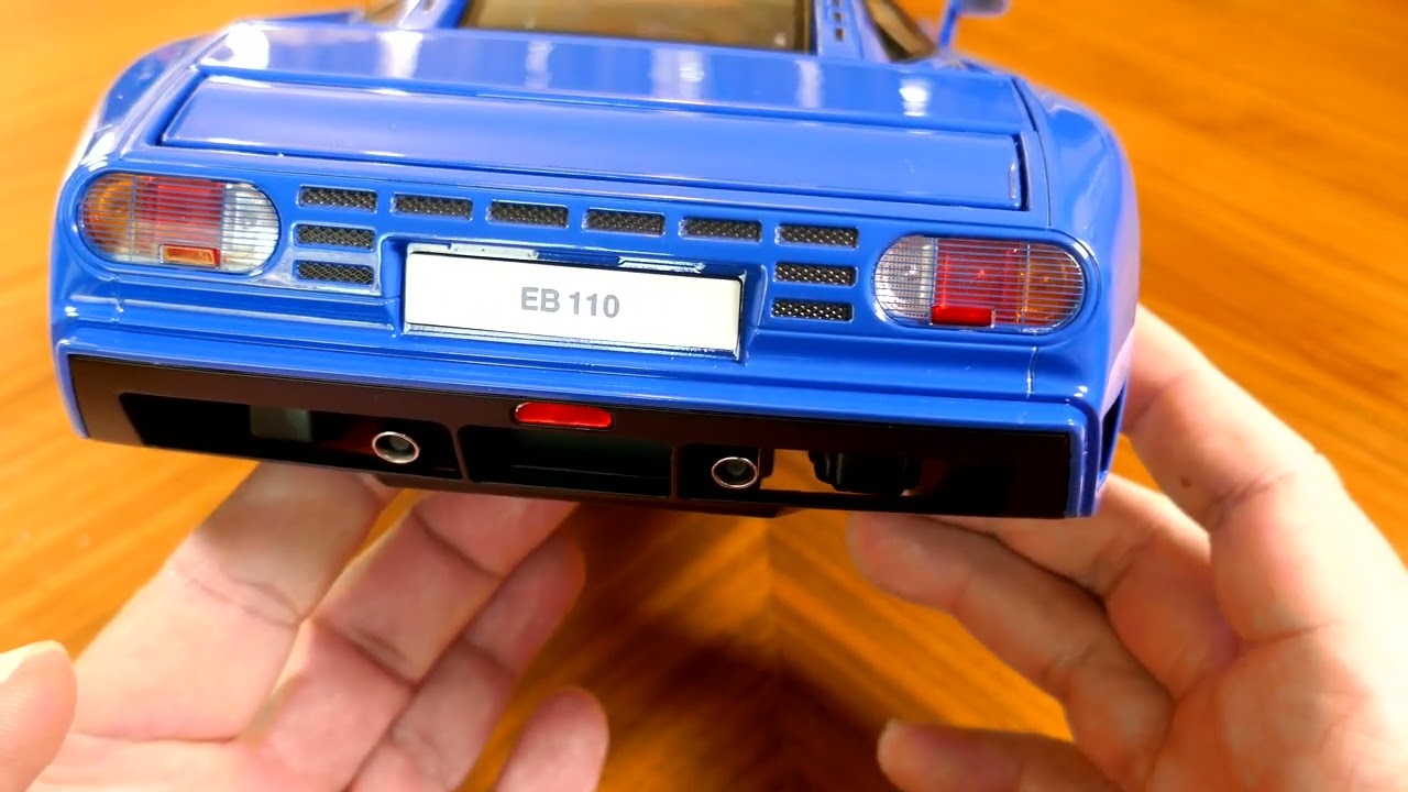 Bugatti EB110 in 1:12 scale by KK models