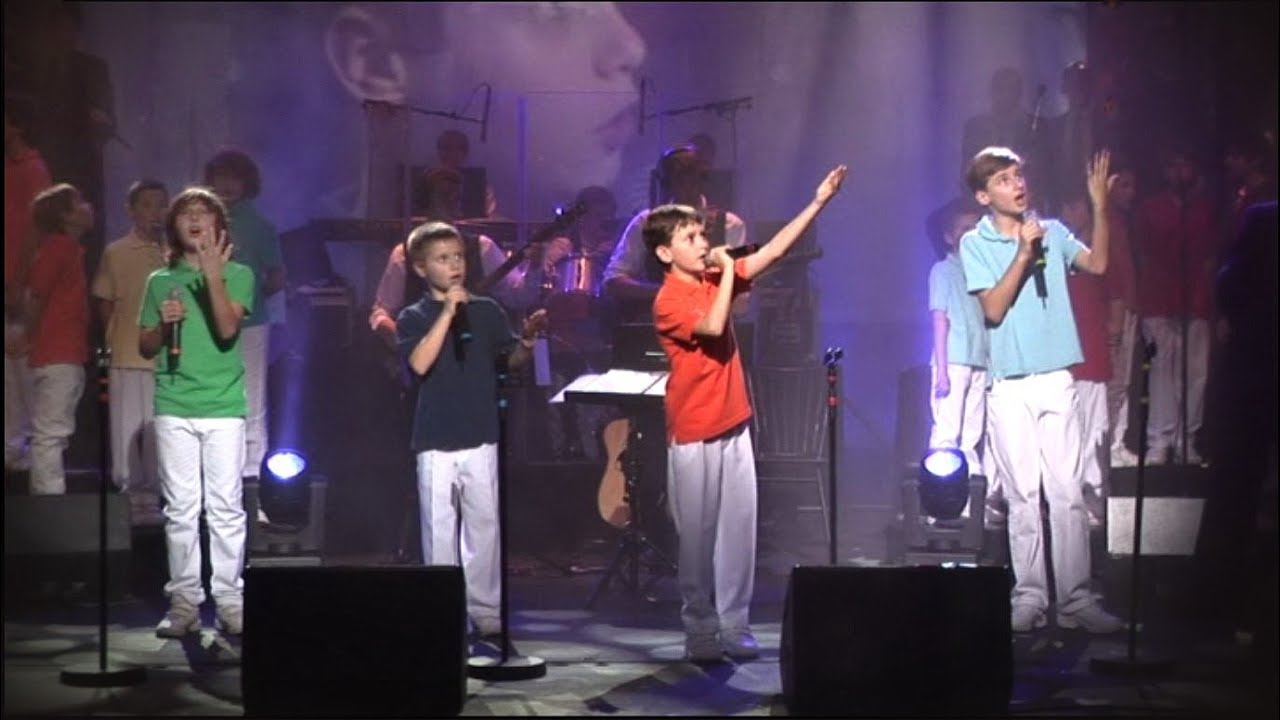 Les Petits Chanteurs d'Asnières - Tous les Enfants ont les Yeux Bleus  (Gala 2009)