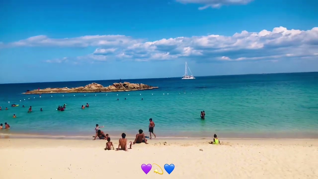 Trincomalee Beach