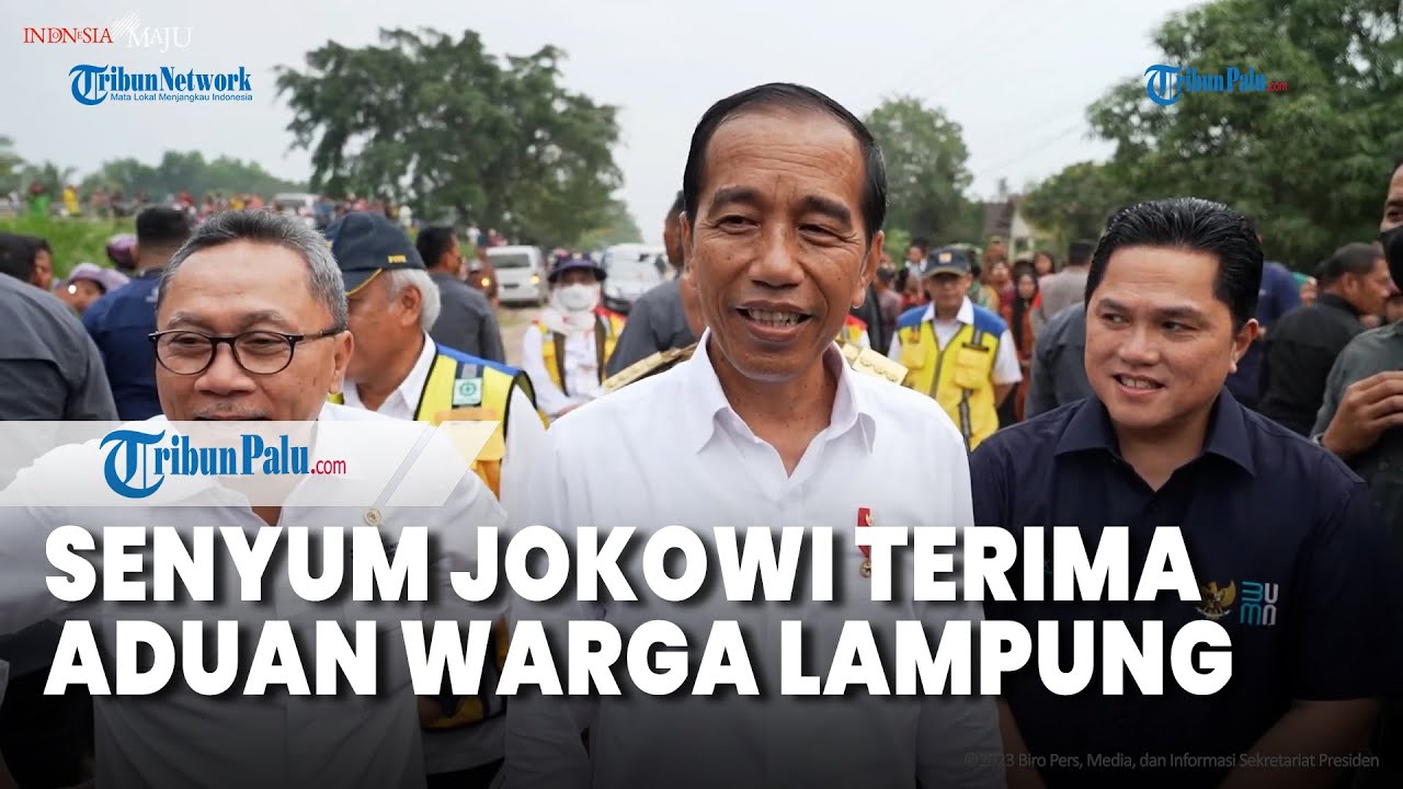 Senyum Jokowi, Kala Dilapori Warga, Bahwa Baru 2 Hari yang Lalu Jalan Rusak di Lampung Diperbaiki