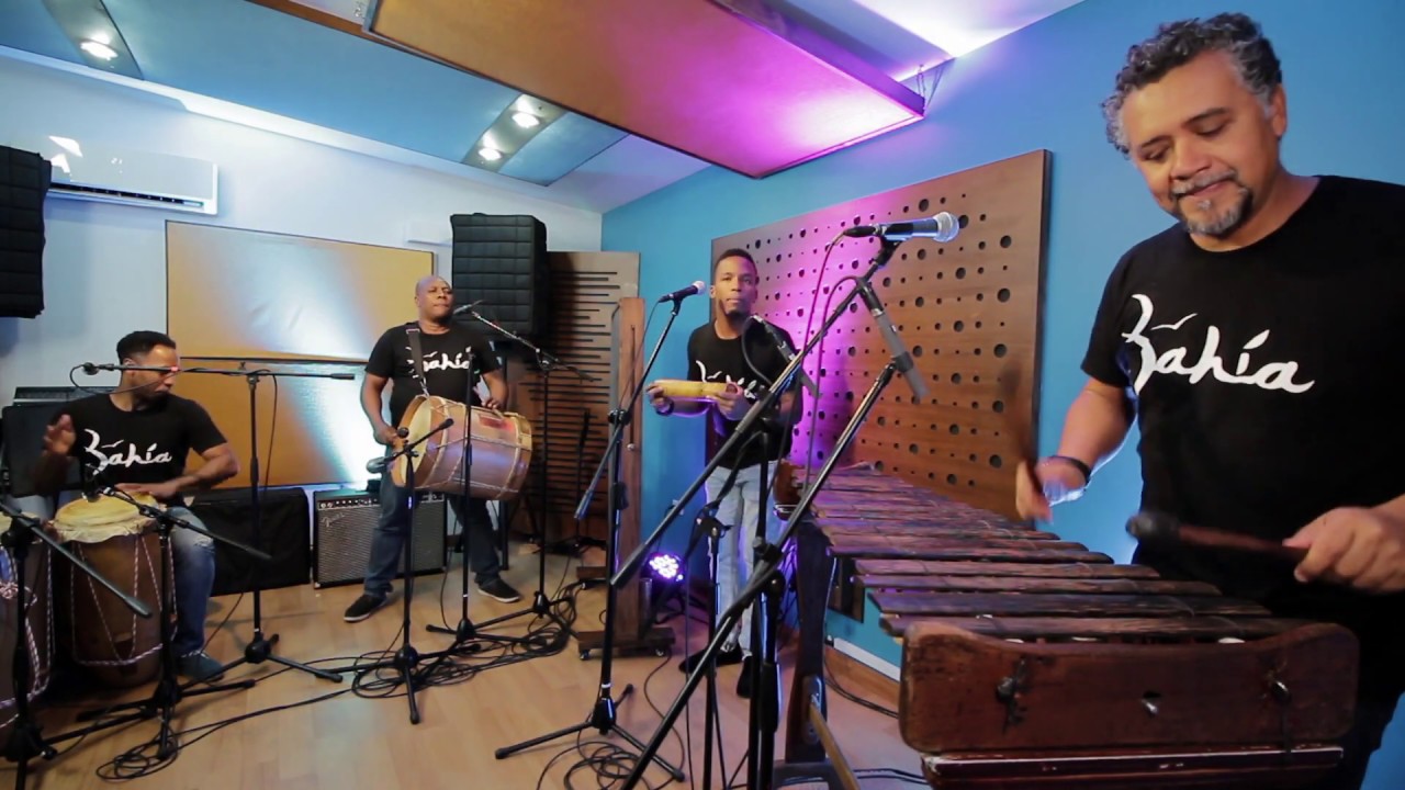 Salsa Vibes y Ololiuqui - Hugo Candelario y Bahía Trío