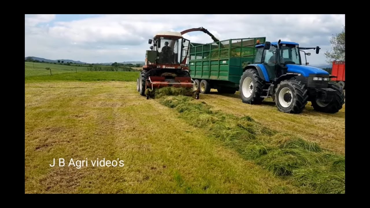 Silage 2020. Hesston 7725