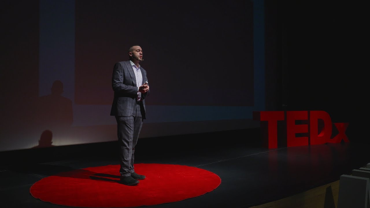 كيف يمكن أن نغير العالم | محمد الشاكر | TEDxAlWeibdeh