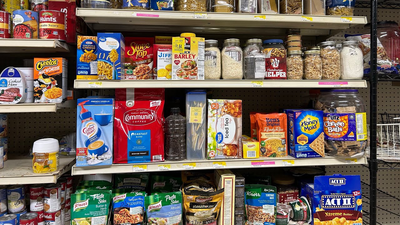 Practical Food Storage Solutions. Shelving and Small Spaces #foodstorage  #economiccrisis
