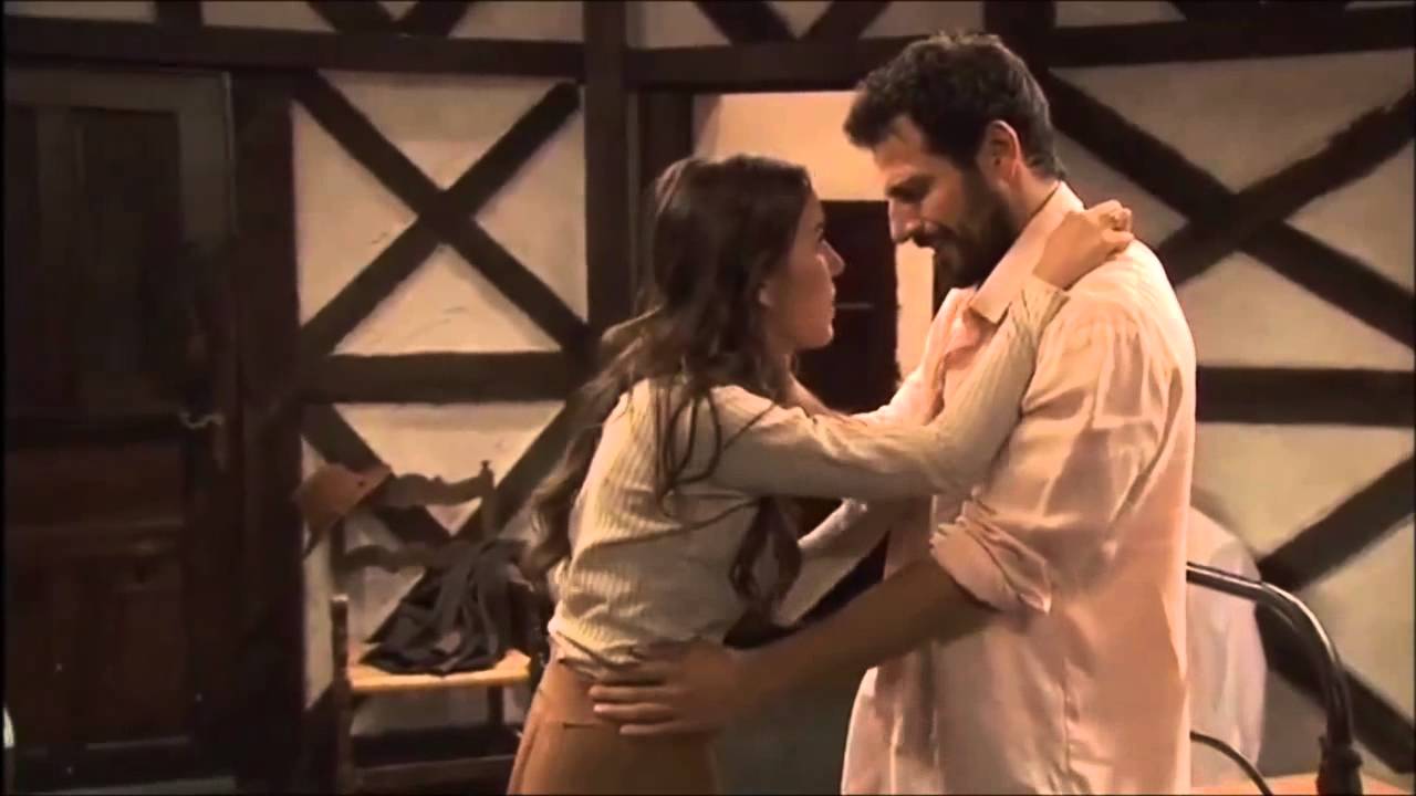 Abrazos de Conrado y Aurora