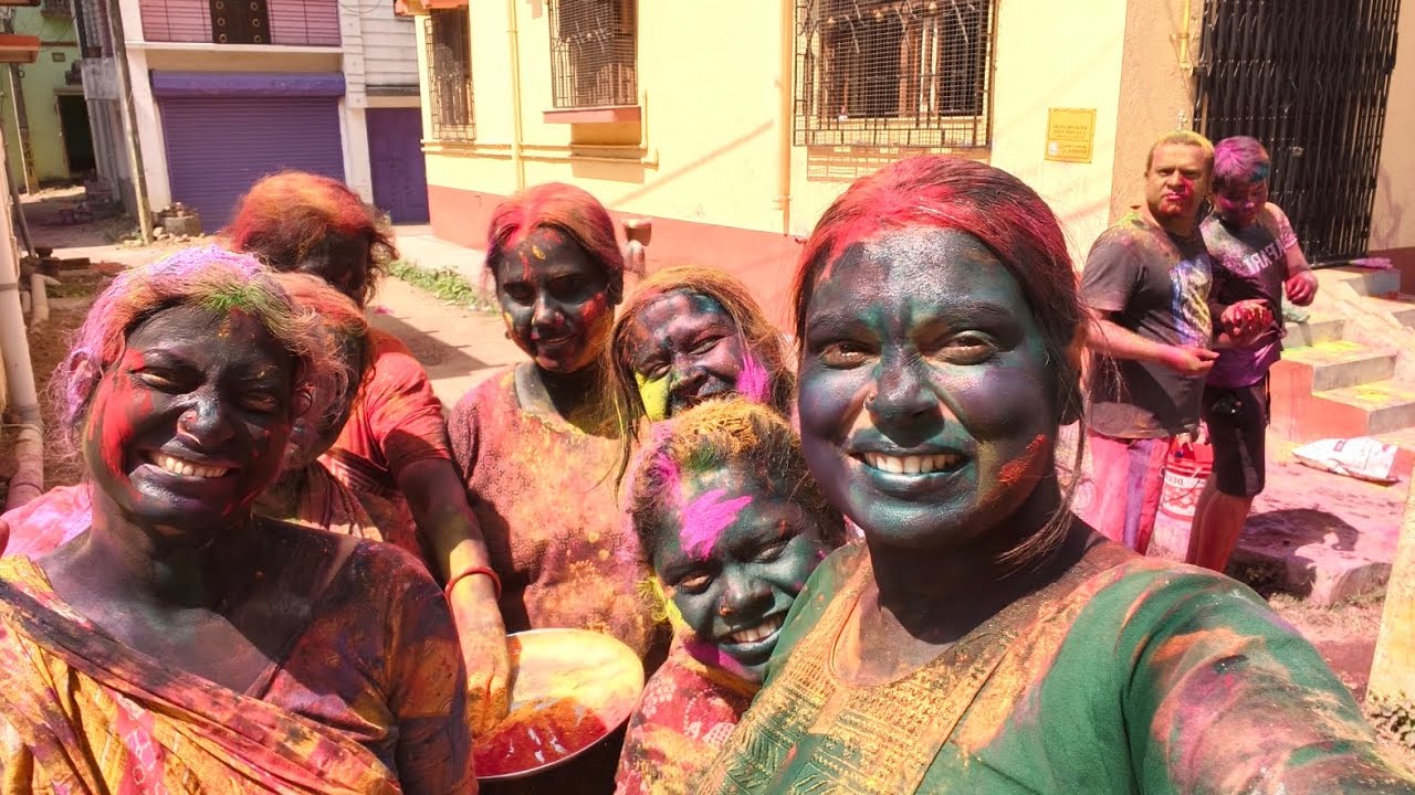 Holi 2026. শ্বশুর বাড়িতে হোলি খেলতে গিয়ে বিরাট বড় বিপদ হয়ে গেল। @paromitarekdinblog2584 