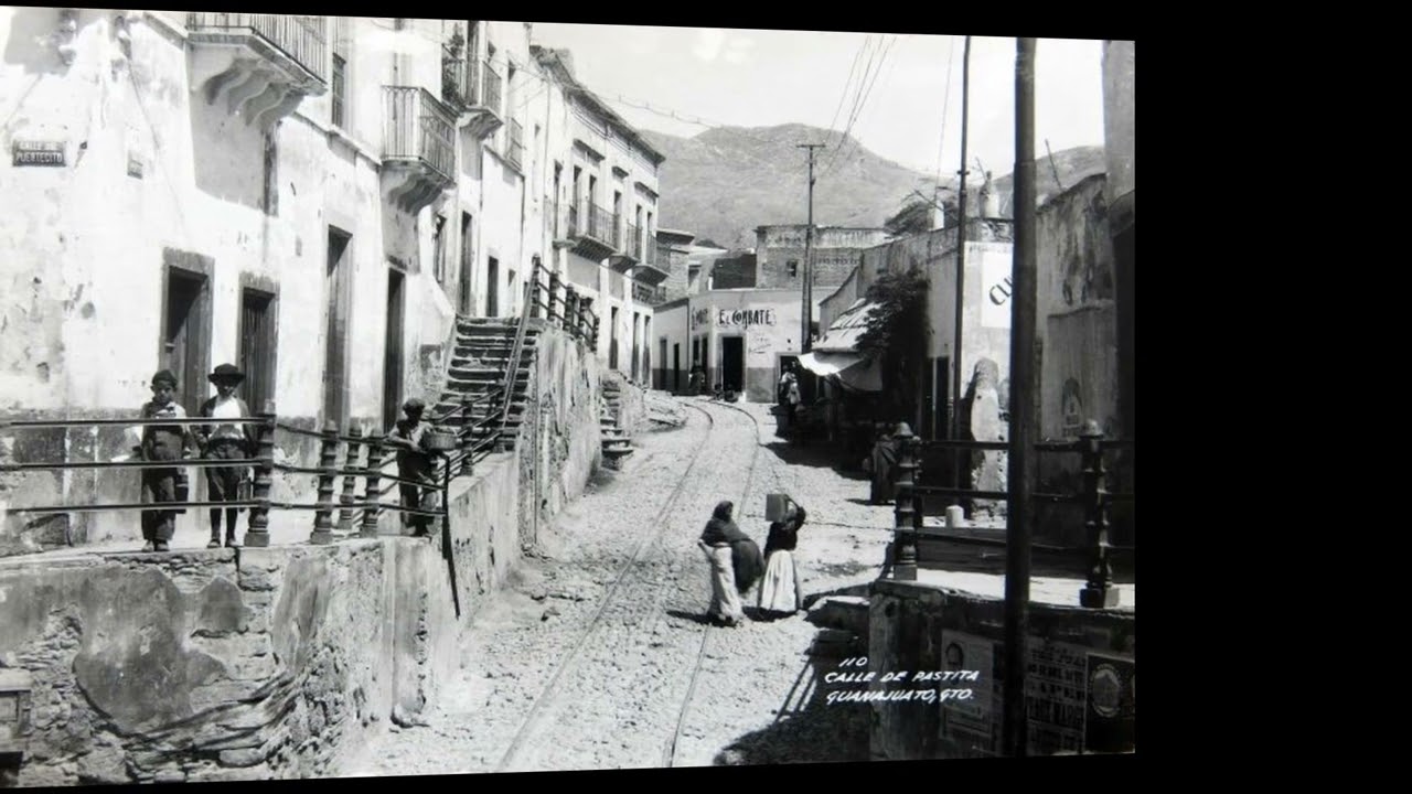 MARÍA VICTORIA, SUFRIENDO A SOLAS