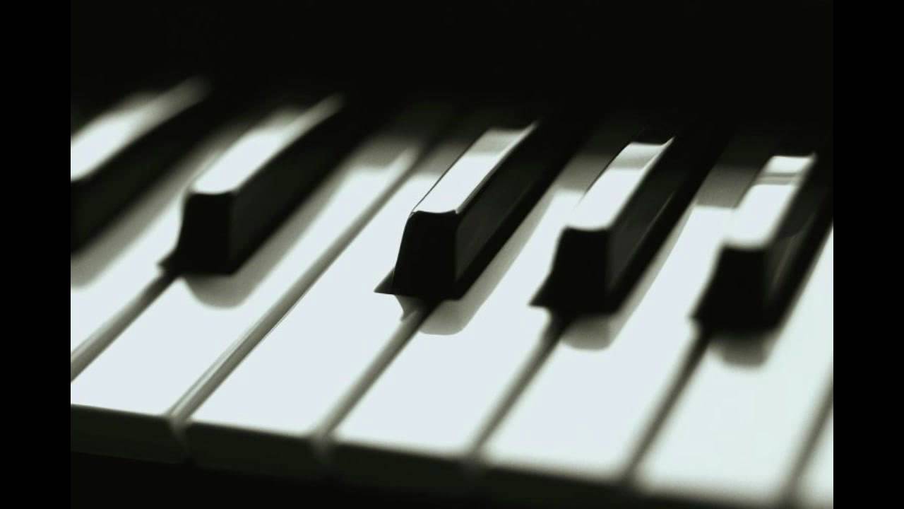 Christina Aguilera - Beautiful (Piano)