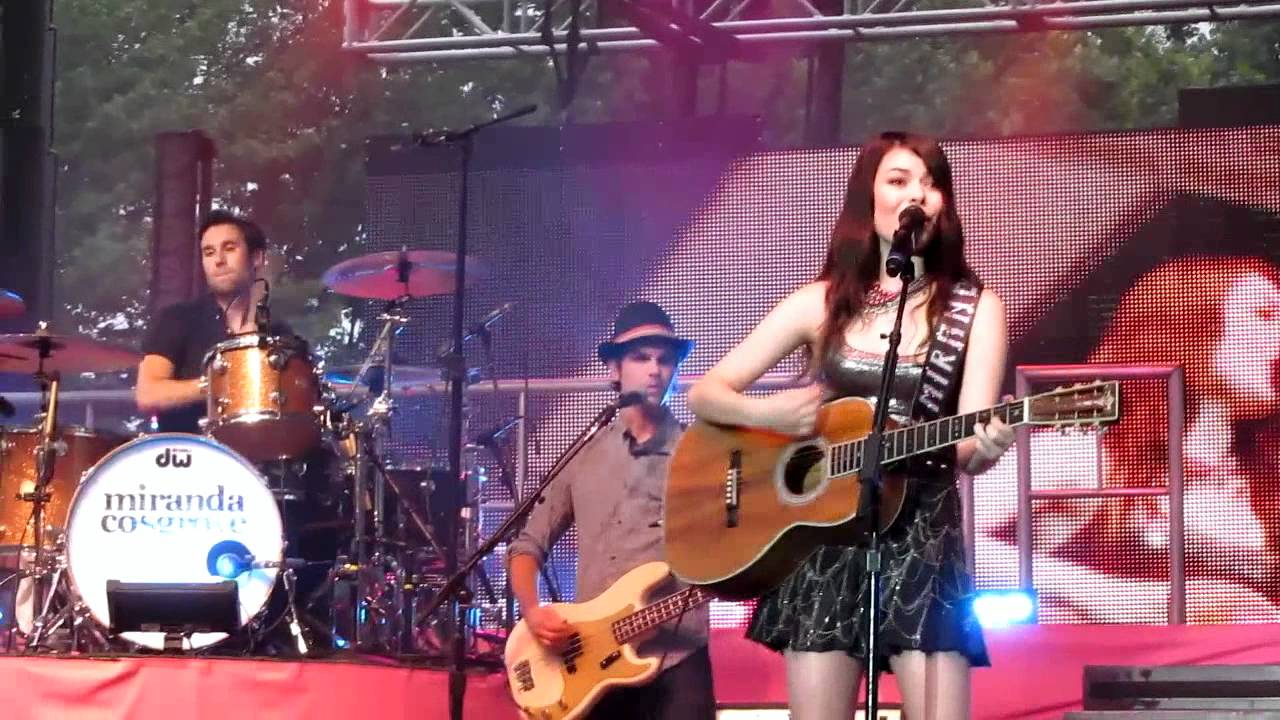 Miranda Cosgrove - 
