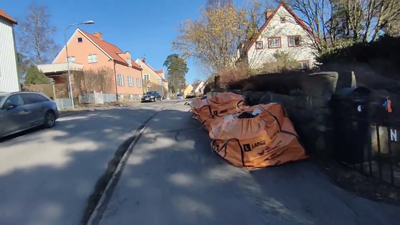 Walking to Smedslätten Stockholm