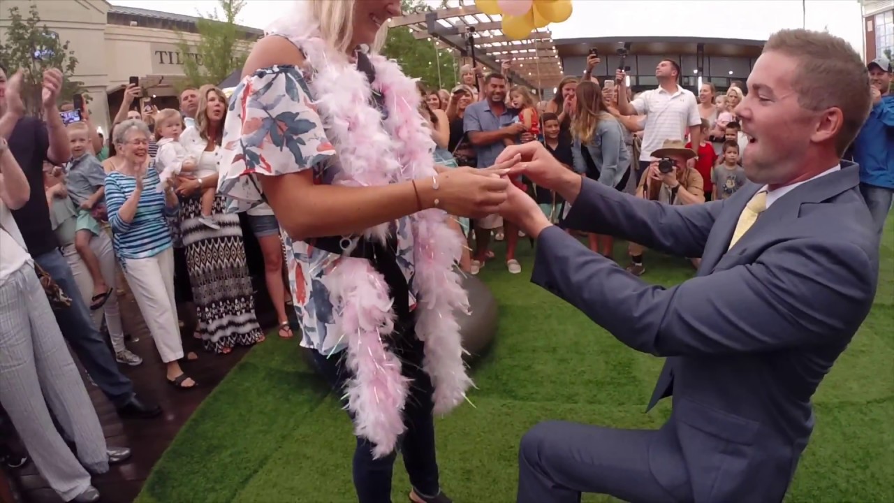 Tom & Kari's Surprise Flash Mob Proposal (August 18, 2017)