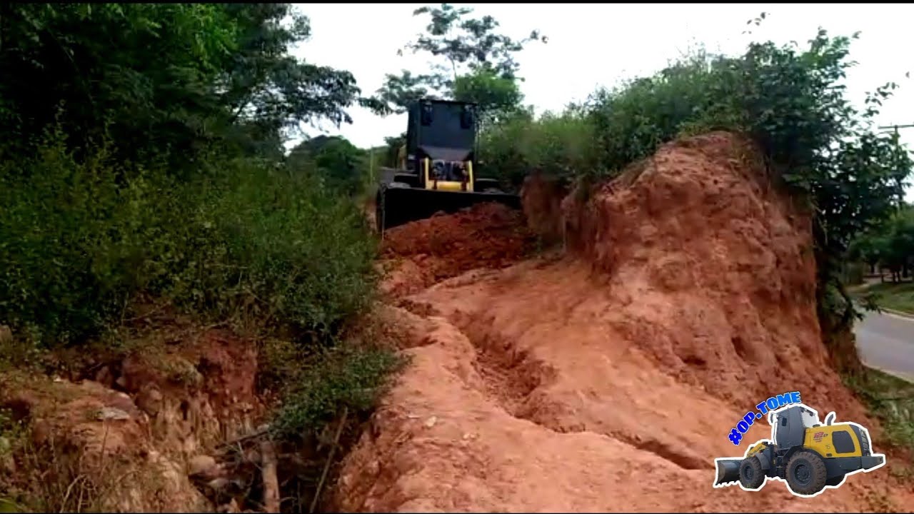 regularizando estrada pá carregadeira 12D EVO 🚜🇧🇷
