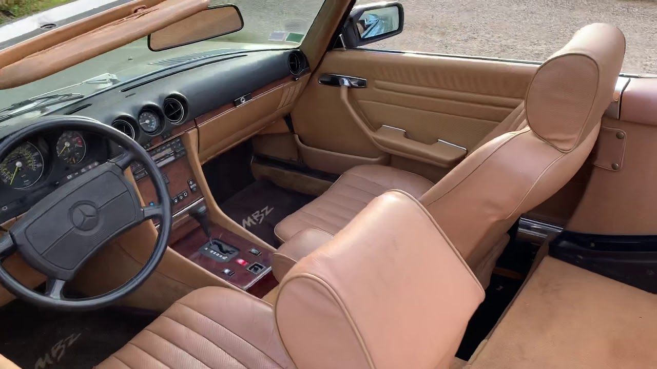 Mercedes 560 sl de 1988 vendue chez GT VINTAGE CLASSIC CARS