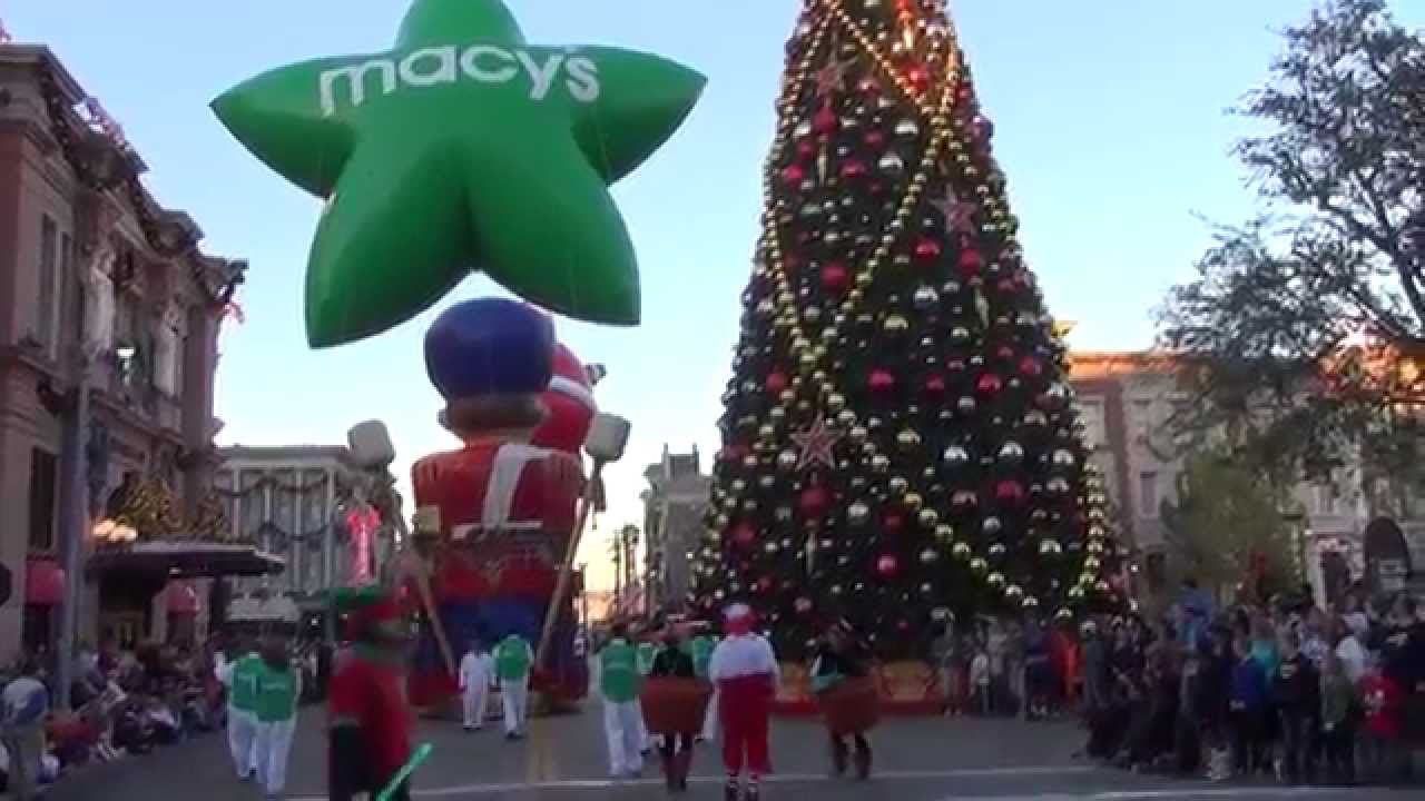 Universal Studio's Macy Holiday Parade 2014