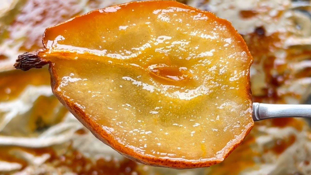 Жареные груши с маслом, лимоном и апельсиновым соком: десерт из помадки / Быстрый рецепт 🍊