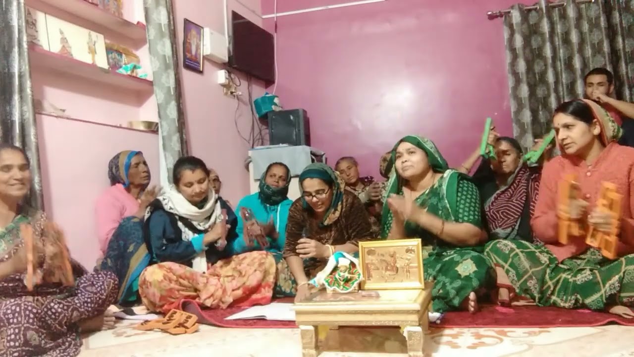 સાત પગથીયુય સત્સંગ  ના રે જોજો ભૂલી ના જવાય જો  [મંજુબેન સ્ચાવડા ના સ્વર માં]