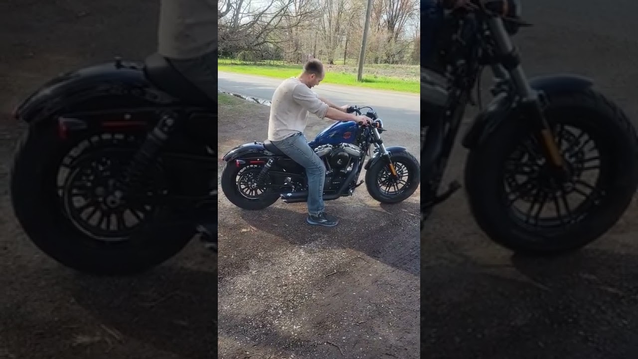 Vance & Hines short shots. 2022 Harley 48, first ignition.
