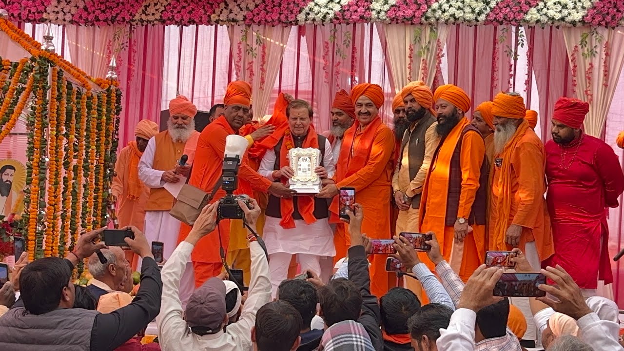 35वें संत सम्मेलन मूनक प्रेमदास आश्रम में पहुंचे कैबिनेट मंत्री डॉ अरविंद शर्मा जी 