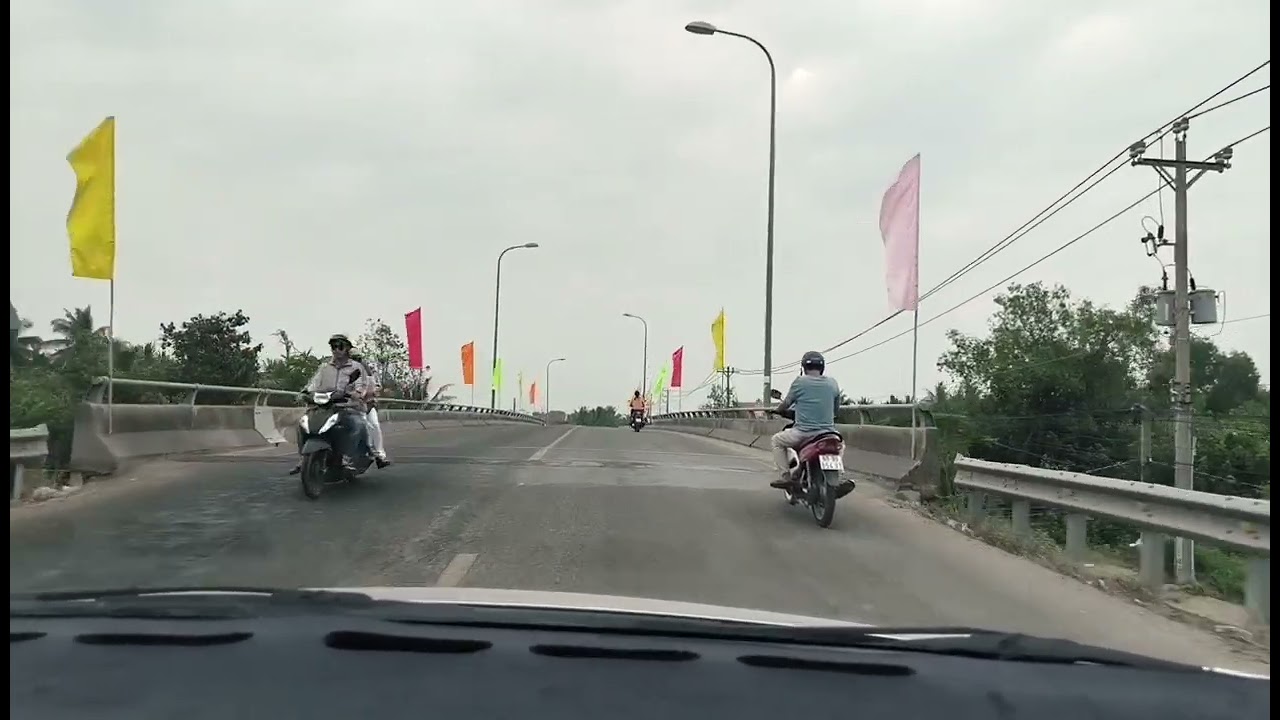 Đường đi chùa Vạn Phước (Bình Đại - Bến Tre)
