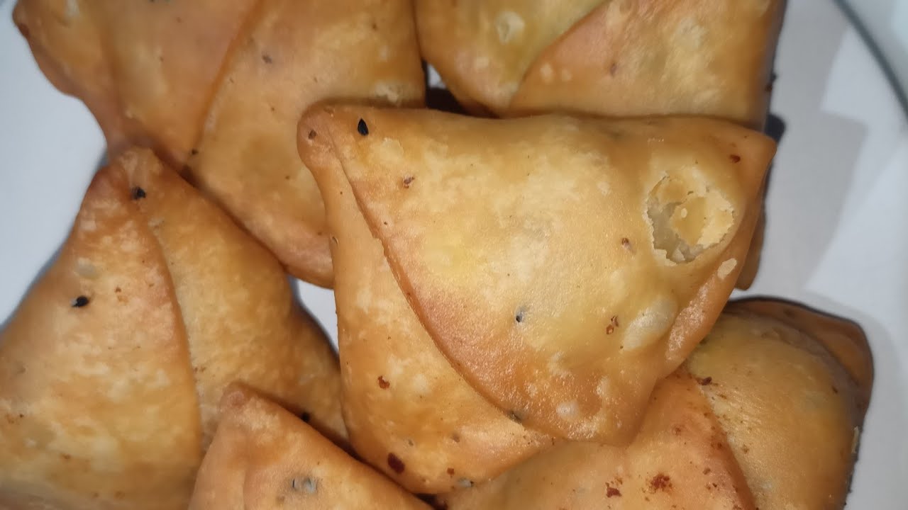 নিরামিষ আলুর সিঙ্গারা 🥔🫕//how to make niramish  singara
