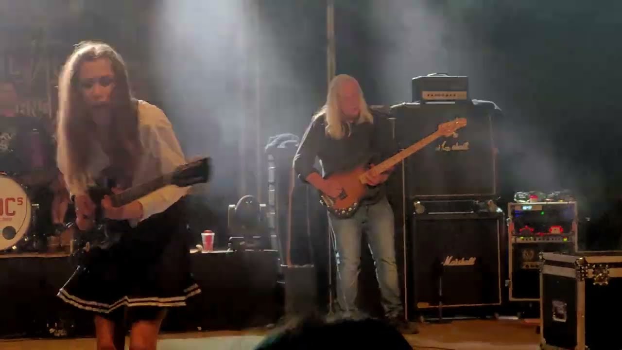 AC/DC 's with Sara - TNT - 24.05. 2025 - Parkbühne Fürstenwalde  - ACDCs - T.N.T.