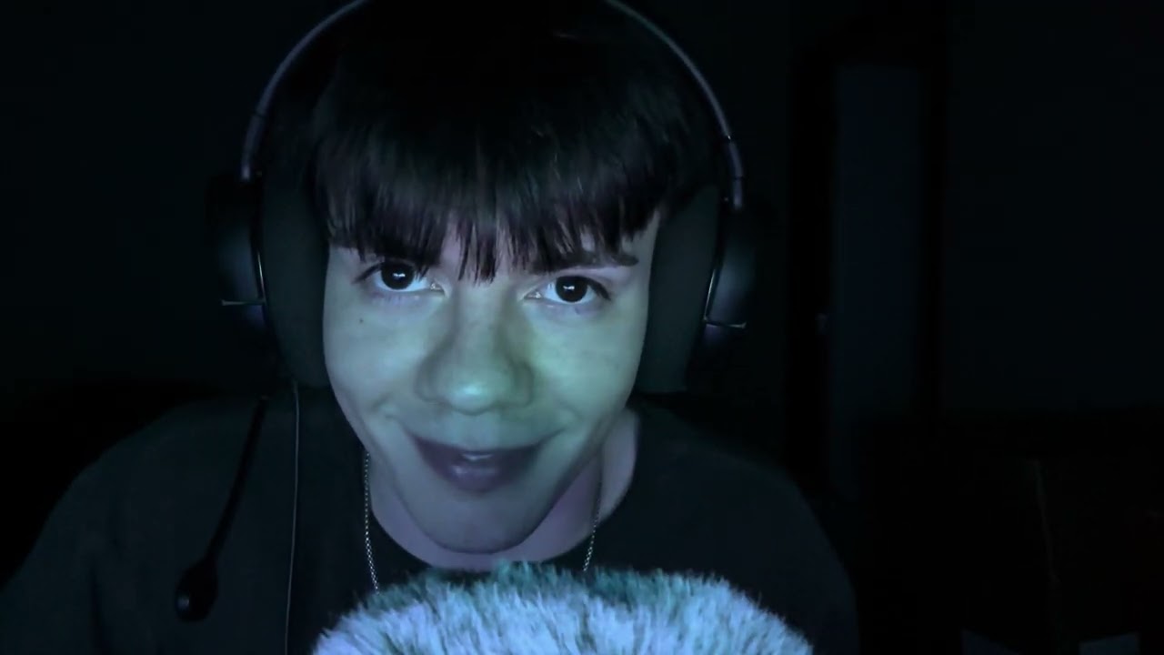 ASMR- Tapping Triggers + (Face Reveal)
