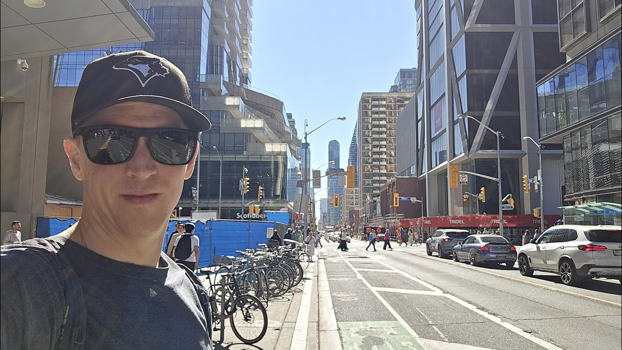 Toronto LIVE: October is Here! Super long walk stream? 🤔