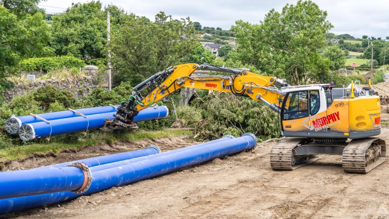 Liebherr R936 Compact (Murphy Civil Engineering)