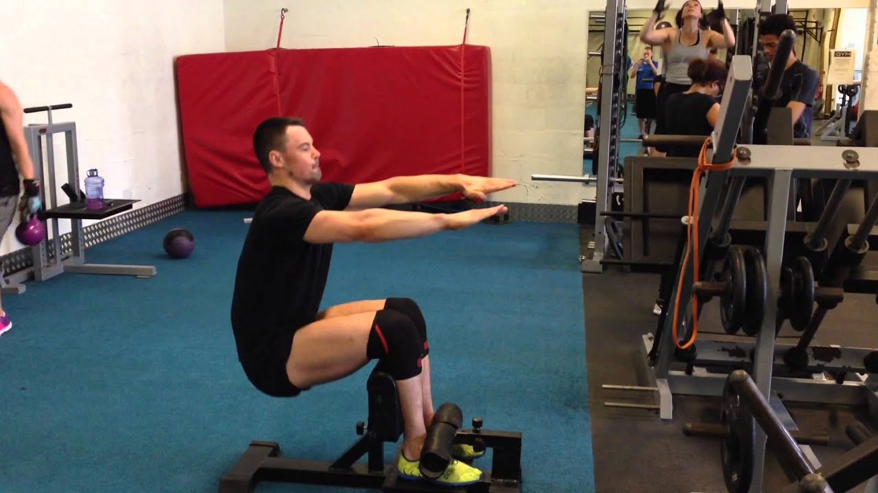 Sissy Squat (+ Banded Forced Reps)