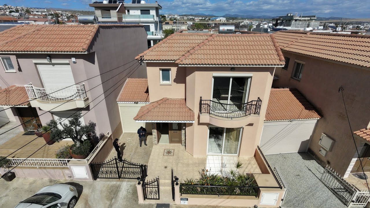 For Rent: 4 Bedroom Semi- Detached House in Ypsonas