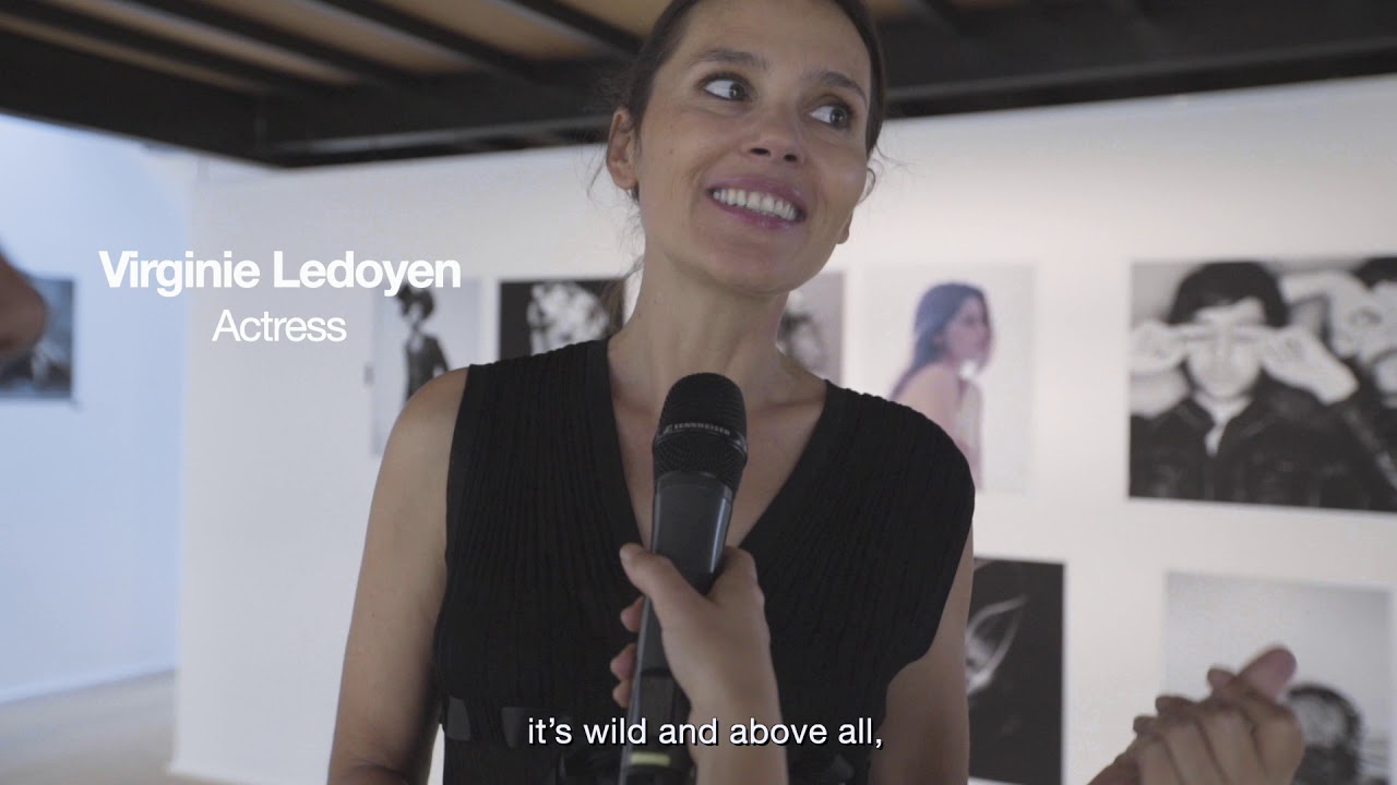 INTERVIEW/ Carla Bruni et Virginie Ledoyen à l’exposition Numero x Mondino | Numéro