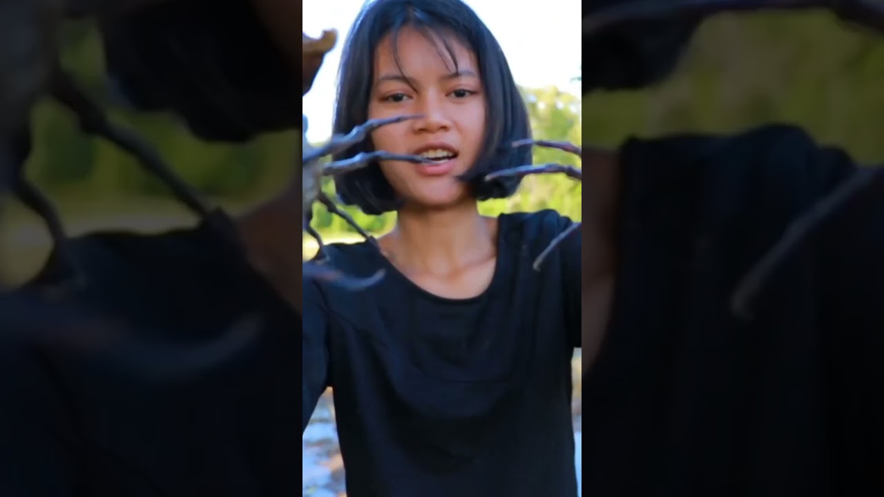 #Short catch, Girl catch crabs