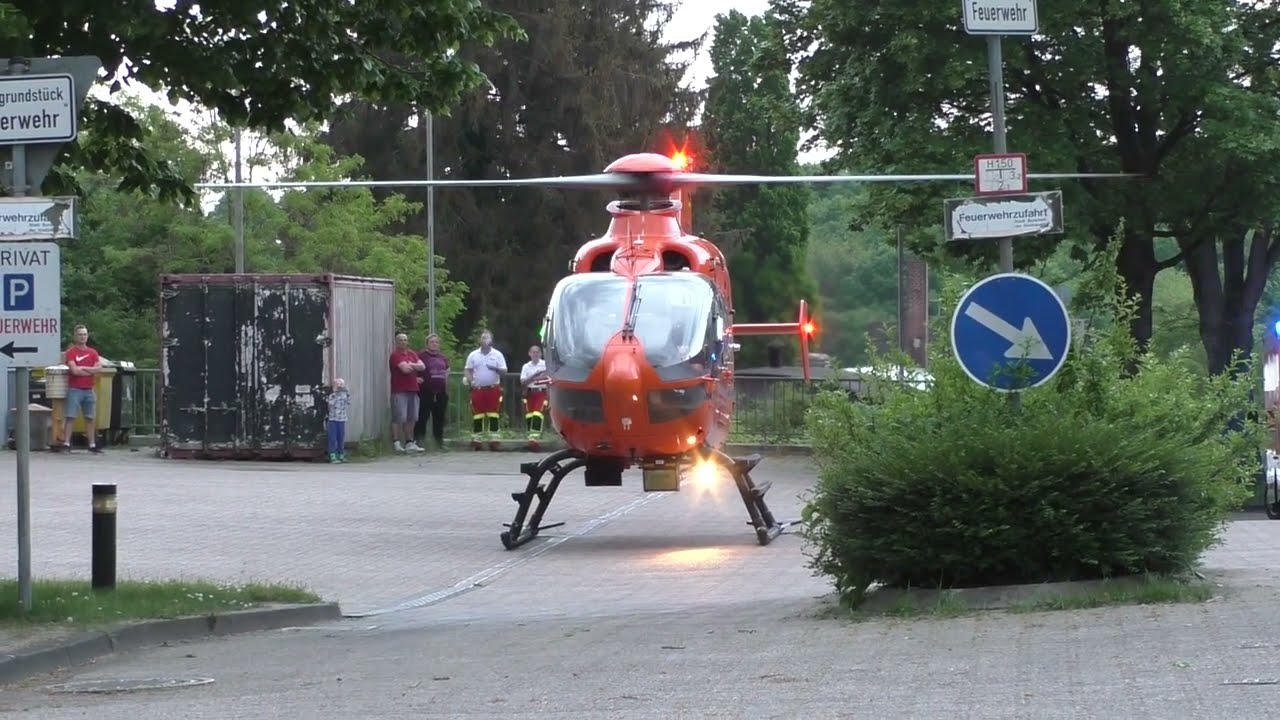 [WAIL-Horn und Neuausrichtung kurz nach Start] Christoph 3 Start in Burscheid
