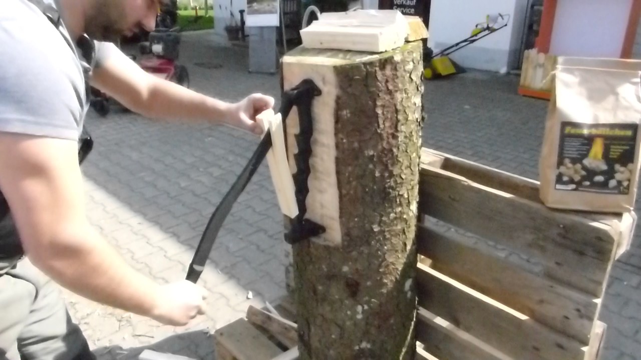 Flint Spanmesser voll im Einsatz zur Erstellung von Ansch&uuml;rrholz