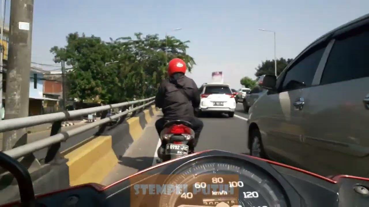 Terowongan Pasar Gembrong Macet